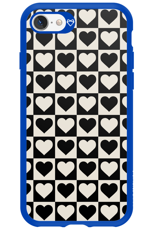 Checkered Heart - Apple iPhone 7