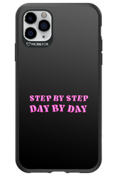 Step by Step Black - Apple iPhone 11 Pro Max