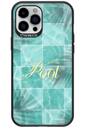 Into the Pool - Apple iPhone 12 Pro Max