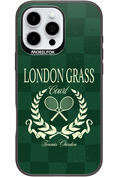 London Grass Court Garden 2.0 - Apple iPhone 16 Pro Max