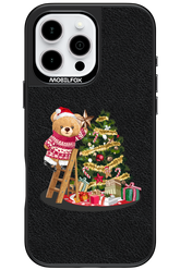 Christmas Bear (Leather) - Apple iPhone 16 Pro Max